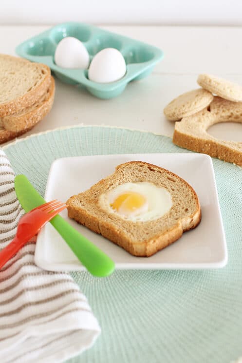 egg in the basket breakfast