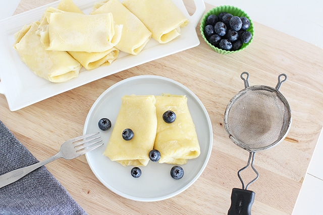 Mit Ricotta gefüllte Crepes