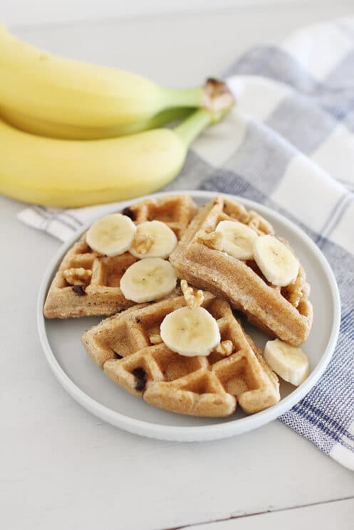 Healthy waffles have never been easier! Try our our recipe for whole wheat banana Waffles for breakfast today