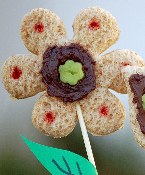 flower snacks made with whole wheat high fiber bread