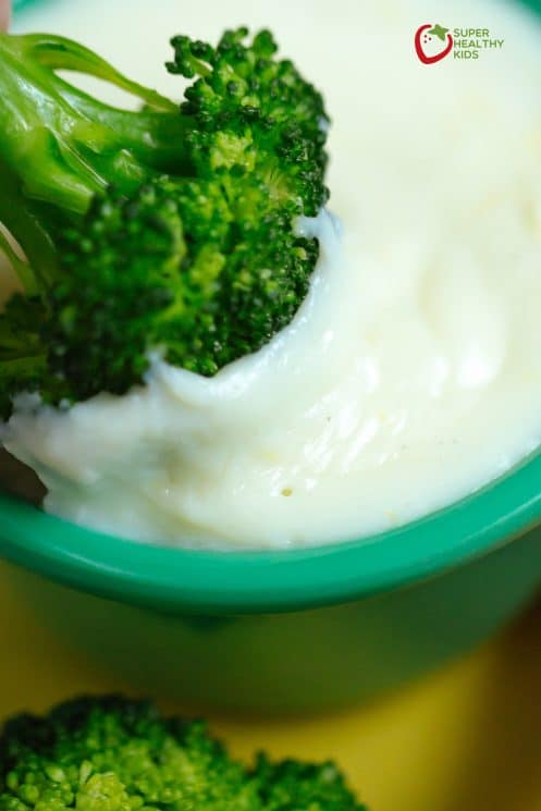 Dipping Broccoli {Lemon White Sauce}. Broccoli's new best friend!