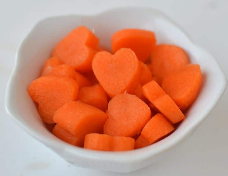 heart shaped carrots