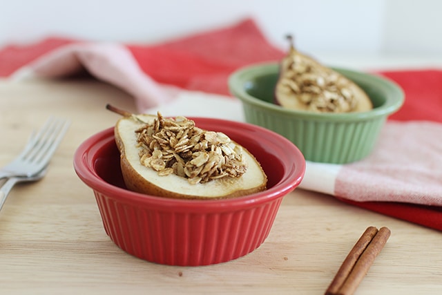 Individual Pear Crisps are a simple dessert with a yummy cinnamon oat filling perfect for kids to have their own! Individual Pear Crisp
