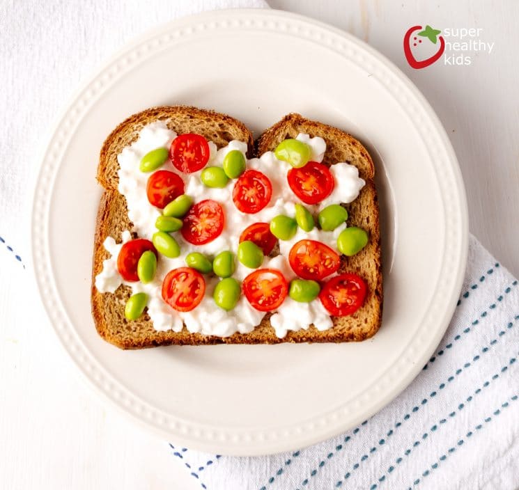 Toast Toppings: 25 Ideas for a Healthy Breakfast. Great ways to start your day!