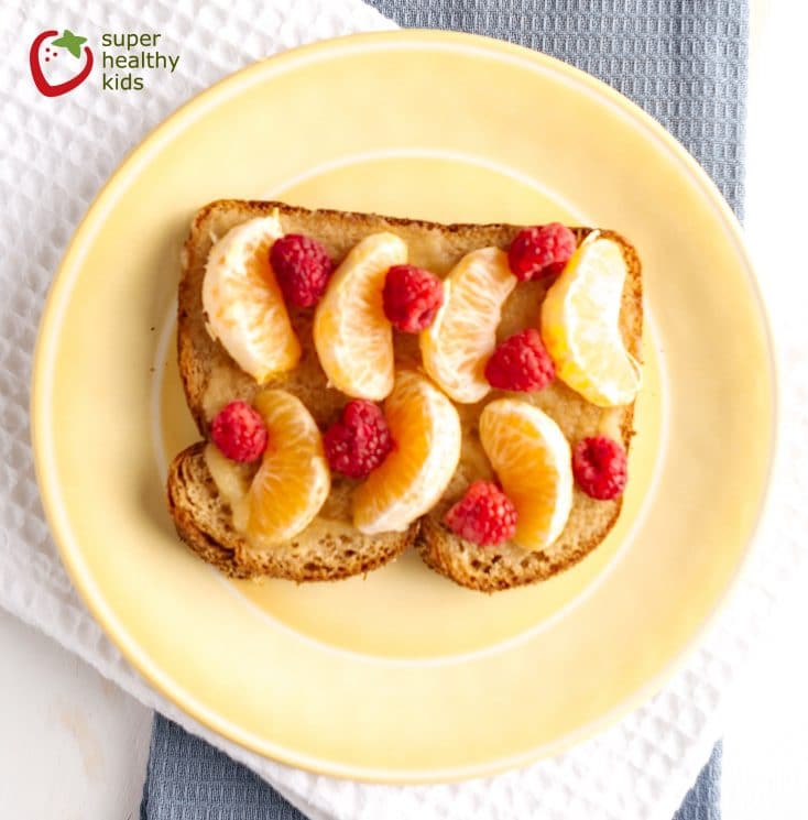 Toast Toppings: 25 Ideas for a Healthy Breakfast. Great ways to start your day!