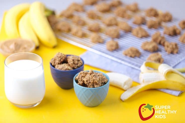 Toddler Recipe: Banana Bites. Healthy finger food, for toddlers!