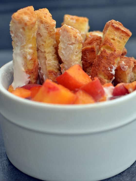 French Toast Sticks With Peach Dip