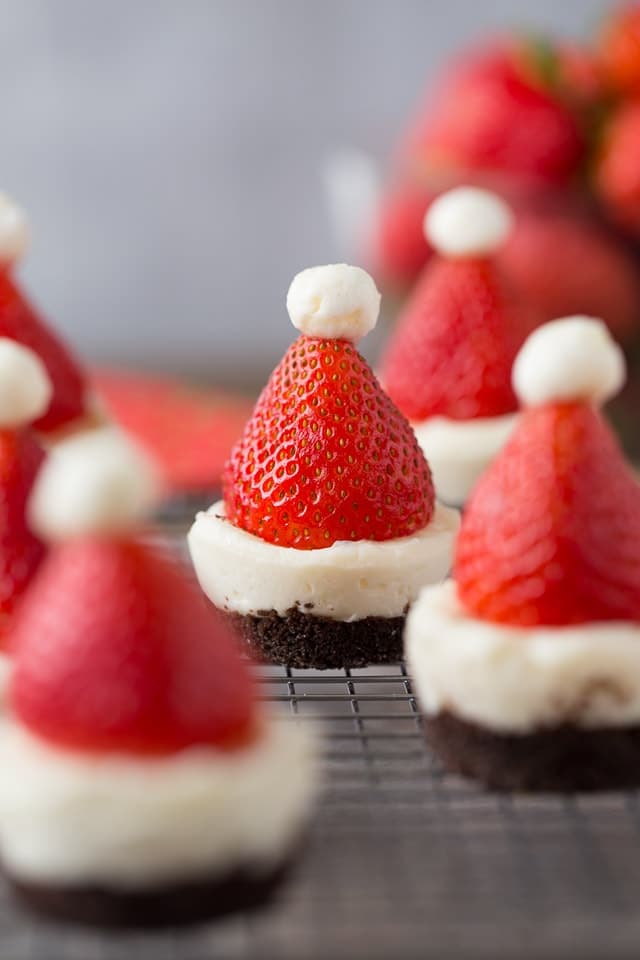 Mini No-Bake Santa Cheesecakes - Super Healthy Kids