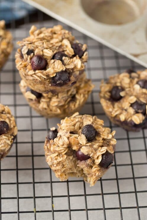 Baked Blueberry Oatmeal Cups the kid will love