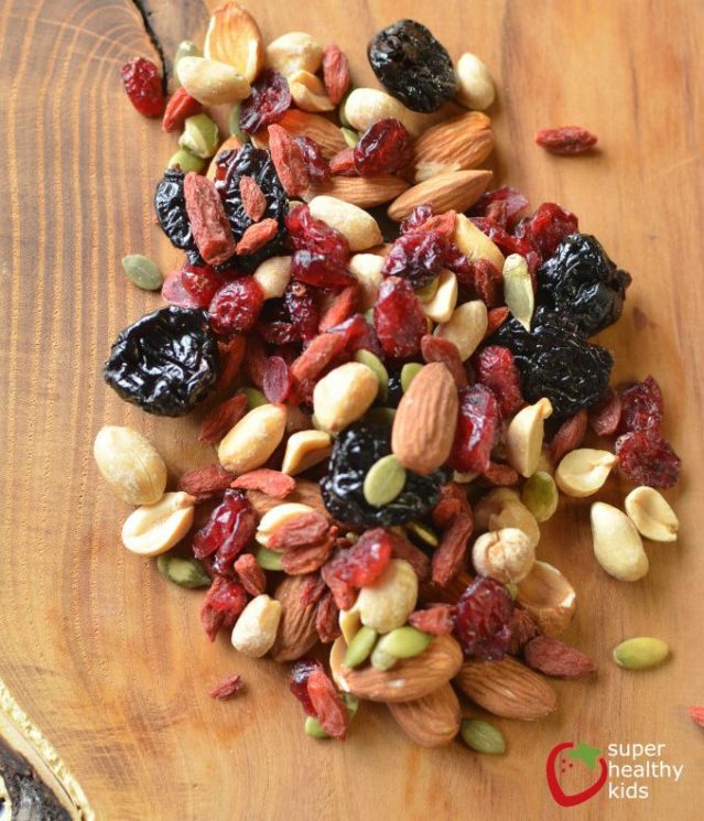 healthy trail mix