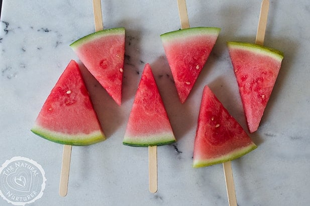 Healthy Summer Party Treats. Yummy ideas that everyone will love at a party! www.superhealthykids.com