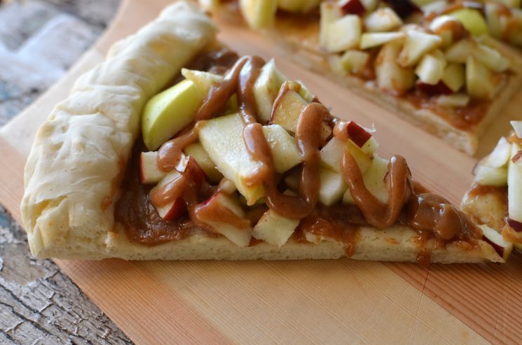 Apple Almond Dessert Pizza Recipe. A dessert pizza with fall's favorite fruit