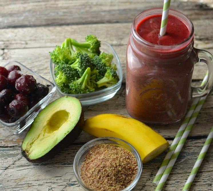 High Fiber Broccoli Smoothie. A high fiber smoothie, perfect for summer breakfast!