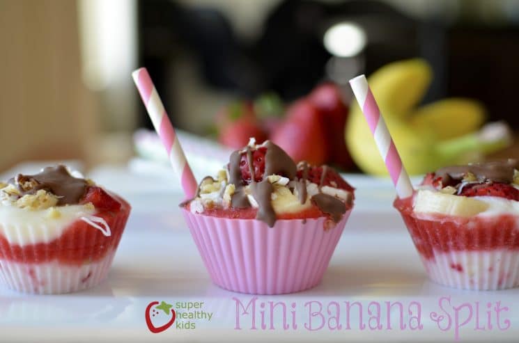 banana split cupcakes FB spread