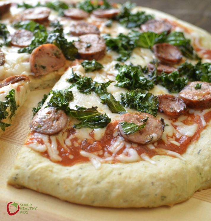 Superfoods at Every Meal: Kale Pizza. This kale pizza includes chickpeas in the crust. So delicious and good for you!