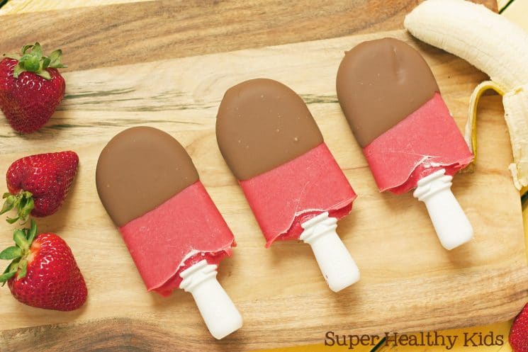 Our Favorite Strawberry Popsicle Recipes 6 chocolate dipped strawberry banana homemade popsicles
