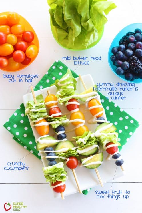Wie man den perfekten Salat für Kleinkinder macht. Salate müssen nicht in einer Schüssel serviert werden! Wir denken gerne über den Tellerrand hinaus!