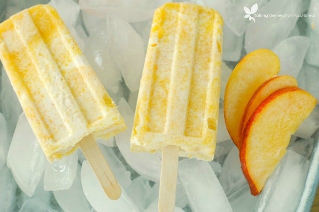 Peaches And Cream Popsicles. Creamy, delicious and full of fresh ingredients! www.superhealthykids.com