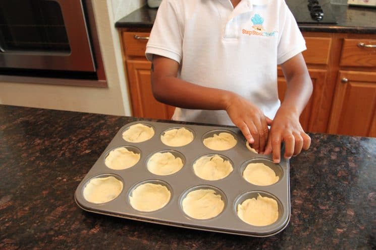 Muffin Tin Pot Pie. Kids cooking hack recipe! And a great way to serve your favorite dishes in fun, bite sized portions.