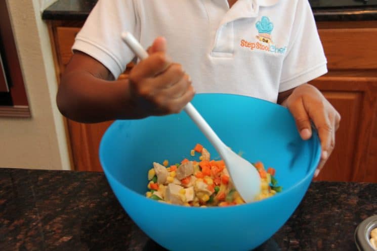 Muffin Tin Pot Pie. Kids cooking hack recipe! And a great way to serve your favorite dishes in fun, bite sized portions.