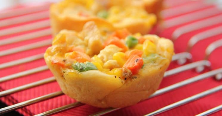 18+ Healthy and Delicious Recipes You Can Make in a Muffin Tin. From portable meals to desserts to a balanced meal in a one cup, kids will love these recipes you can make in a muffin tin!