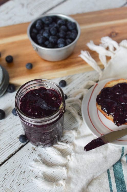 Blueberry Chia Seed Jam Recipe. No preservatives, all fruit, so yummy on toast, bagels and pb&j!! www.superhealthykids.com
