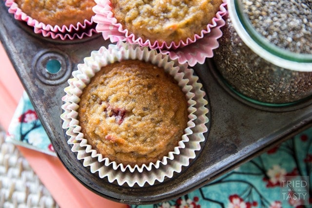 COCONUT STRAWBERRY CHIA MUFFINS! The most delicious healthy breakfast that kids and adults alike will fall in love with! So tasty, you'll want one for dessert too! www.superhealthykids.com