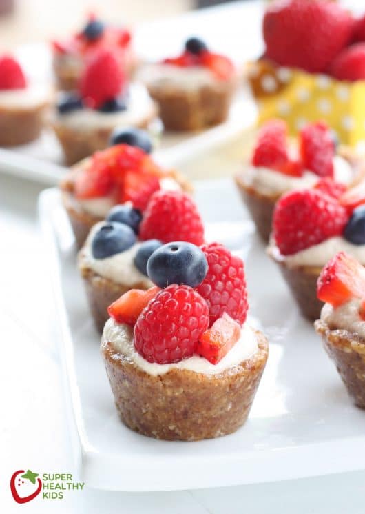 Cashew Cream Tart Recipe. These are sweet, nutty, and taste like an amazing bite of cookie mixed with fruit. www.superhealthykids.com