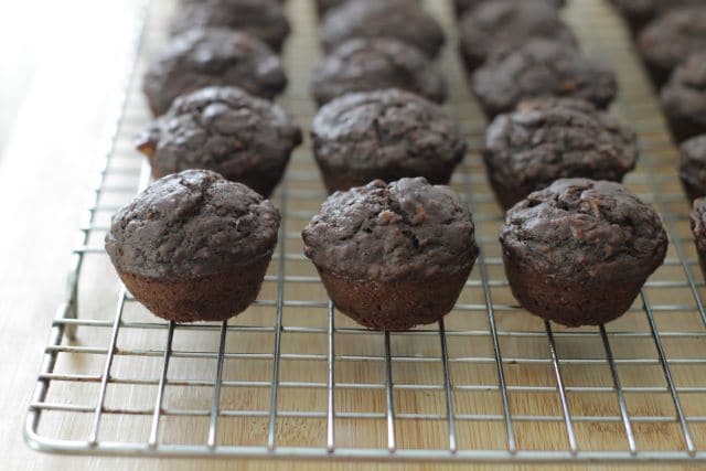 Allergy Free Banana Cocoa Mini Muffins. Perfect for a lunchbox treat! www.superhealthykids.com
