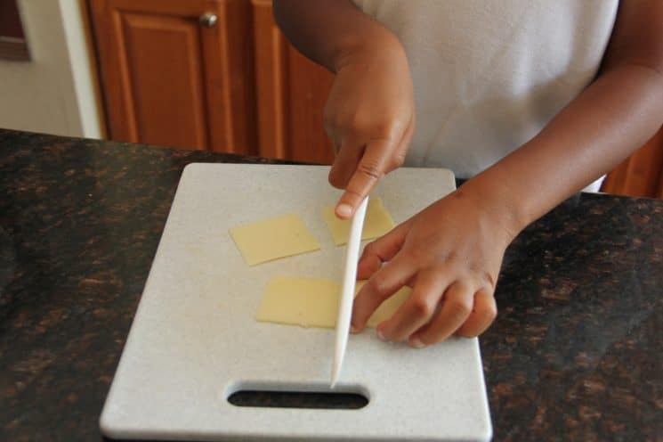 Pizza Burger Sliders. Two of the best flavors packed into one perfect size slider. www.superhealthykids.com