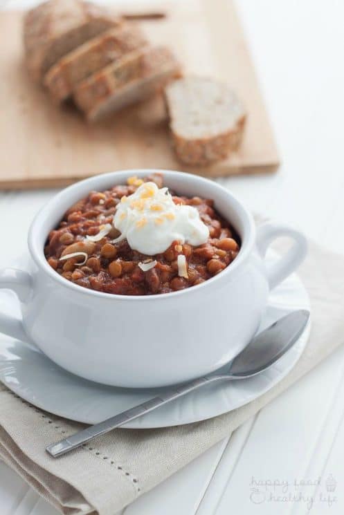 Slow-Cooker Vegetarian Chili - just 5 minutes to throw everything in the crock-pot. 4 hours later, and you have a hearty meal that is sure to warm you from the inside! www.superhealthykids.com