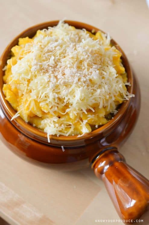 Baked Butternut Squash Macaroni and Cheese! Creamy and delicious macaroni and cheese without butter, milk and tons of cheese!