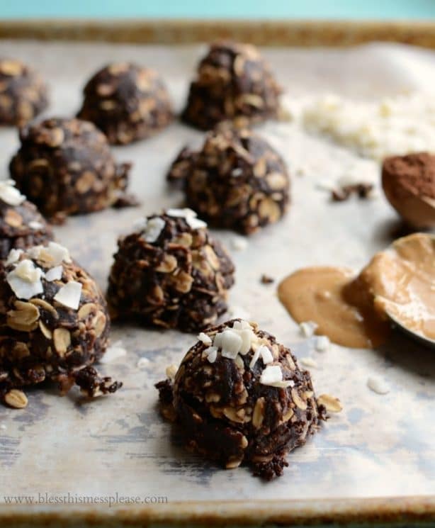 10 Amazing Healthy NO BAKE cookies! Kind of like eating cookie dough but better because you don't have to worry about the eggs! www.superhealthykids.com