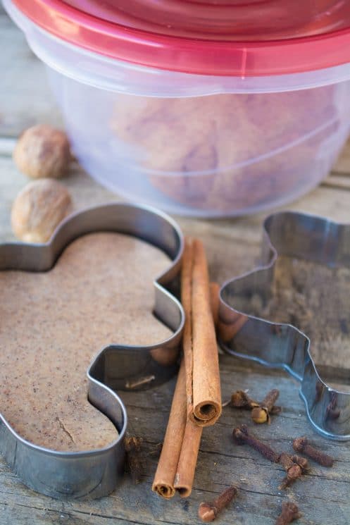 All Natural Gingerbread Playdough recipe that smells amazing!! www.superhealthykids.com