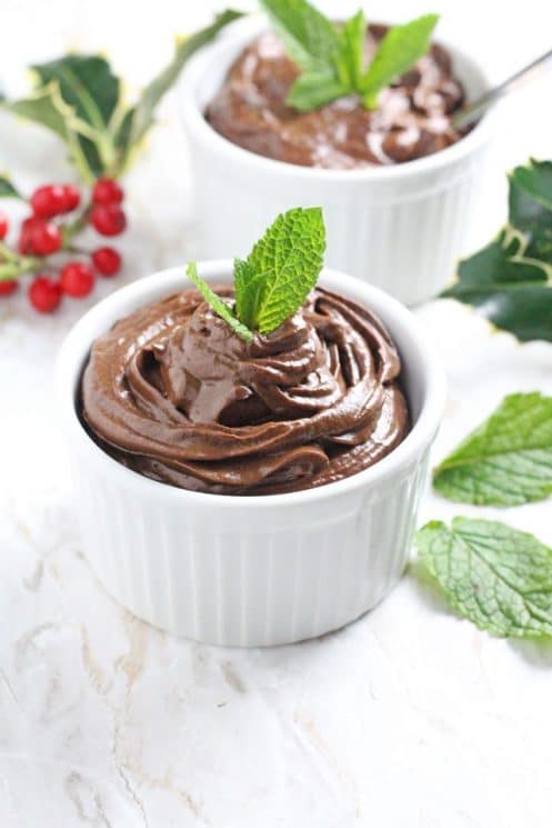 Healthy Chocolate & Mint Mousse. A delicious rich and creamy chocolate mousse that's dairy free and with no added sugar! www.superhealthykids.com