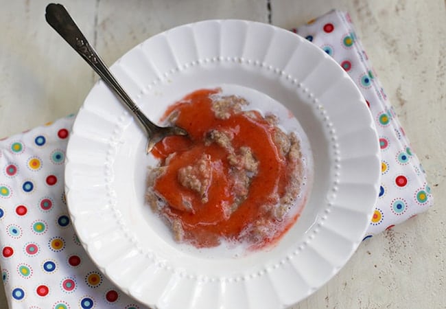 Cozy and Quick, Warm & Comforting, This Protein Packed Oatmeal Hot Cereal is a Great School Breakfast.