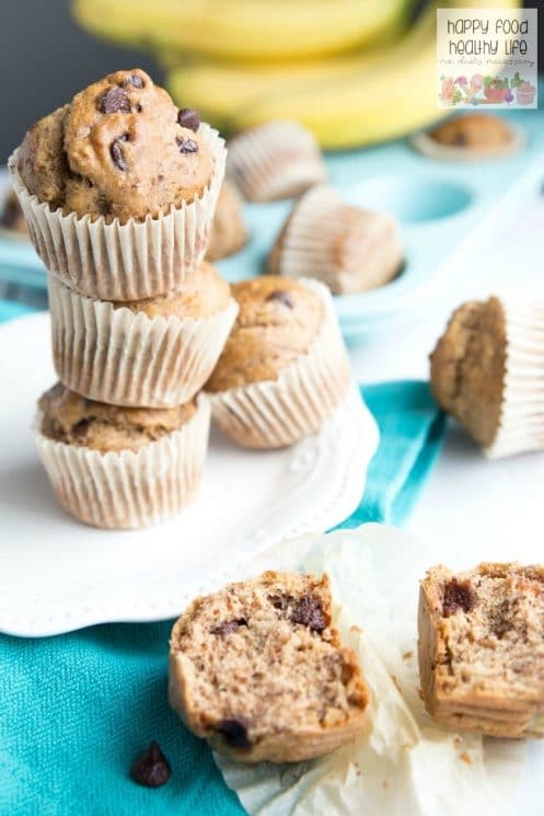 Dark Chocolate Chip Whole Wheat Banana Bread Muffins. These muffins are the perfect after-school snack. It'll fill up those little bellies with a healthy snack but won't ruin their appetite for dinner. Click through for this super easy recipe!