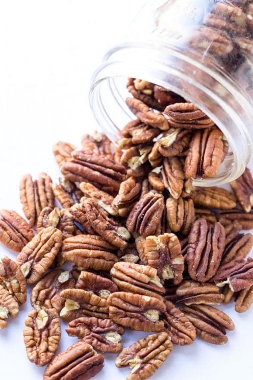 How to make homemade pecan butter -- only 5 simple steps to the most delicious homemade nut butter on the planet!