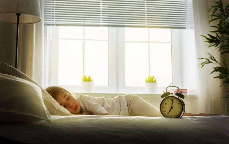 Top Tips to Prepare for Daylight Savings Time and Sleep with Your Kids. www.superhealthykids.com