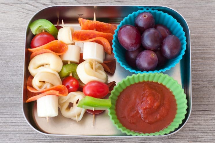 https://www.superhealthykids.com/wp-content/uploads/2016/02/Pizza-Kabobs-Lunchbox-745x495.jpg