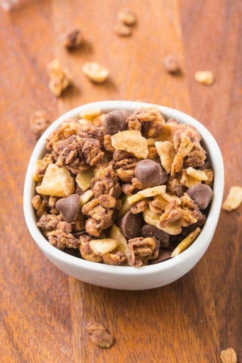 Sweet and Salty Trail Mix Granola - the perfect hiking snack for your kids! www.superhealthykids.com