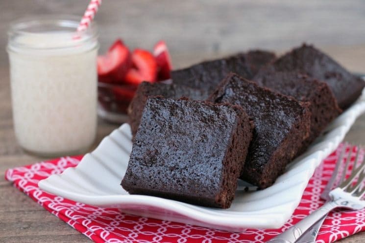 Coconut Flour Brownies Recipe. Coconut flour makes a deliciously dense and chewy brownie, gluten-free. www.superhealthykids.com 