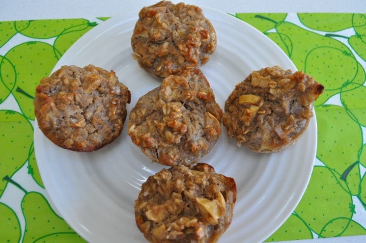 Apple Cinnamon Oatmeal Cups