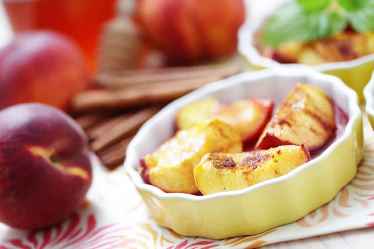 Grilled Peaches with Honey and Cinnamon