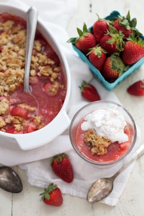 Strawberry Rhubarb Crisp is a fresh and comforting dessert. This one's naturally-sweetened and made from healthy ingredients you'll love.