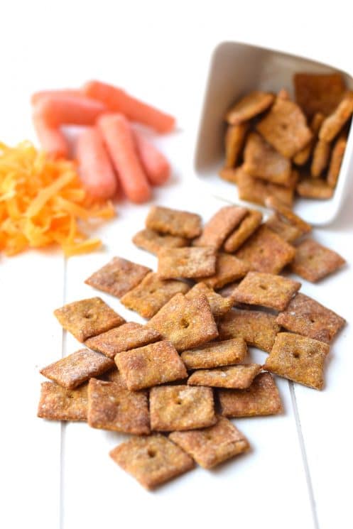 4 Ingredient Cheesy Carrot Crackers. These homemade crackers, made with only 4 real food ingredients, are the perfect healthy snack for kids! www.superhealthykids.com