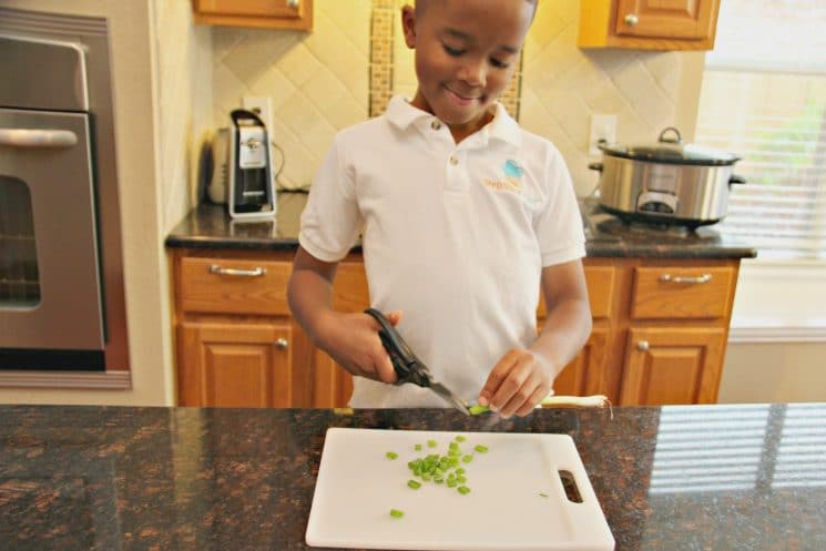 Delicious fresh meal that is so easy your kids can make it for you! www.superhealthykids.com