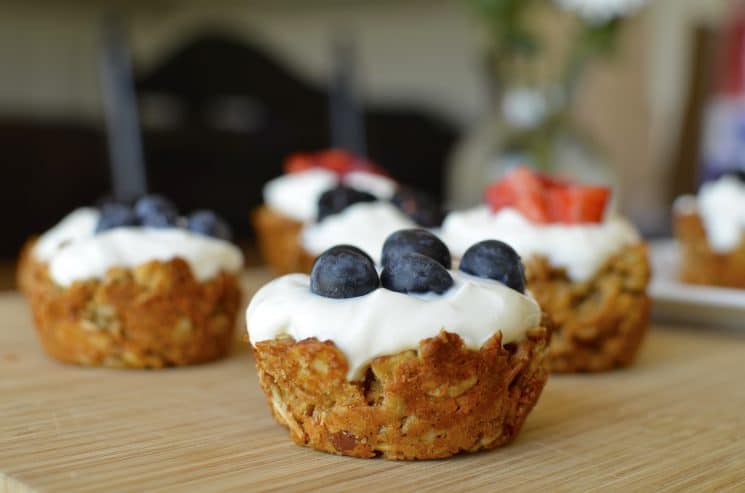 Homemade Granola Bar Bowls. Healthy breakfast idea! Homemade granola bar BOWLS! For kids!