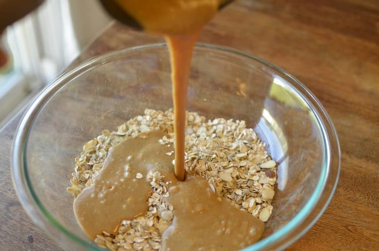 Homemade Granola Bar Bowls. Healthy breakfast idea! Homemade granola bar BOWLS! For kids!