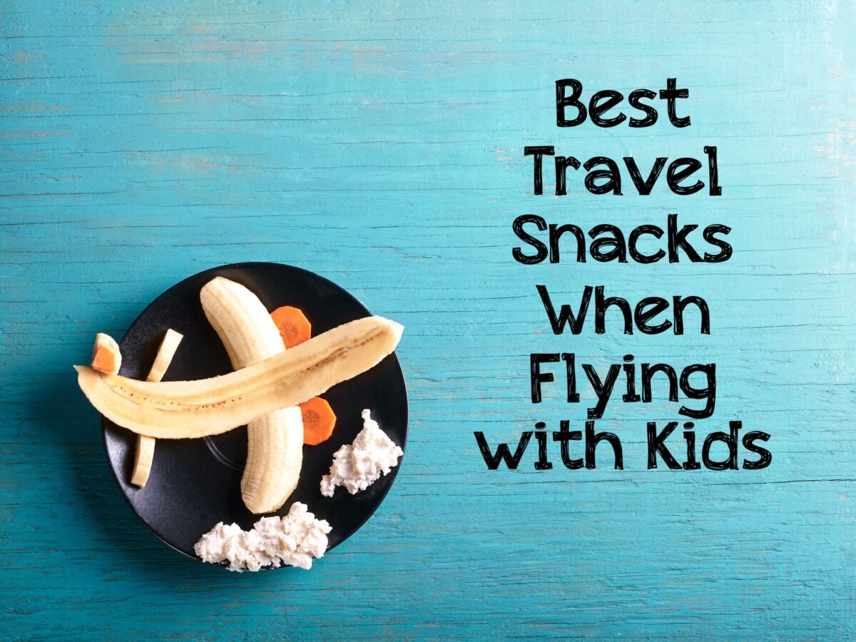 banana shapes like an airplane on a plate